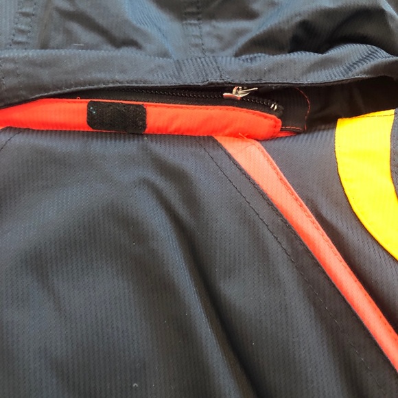 Obermeyer Ski Coat - Picture 4 of 16